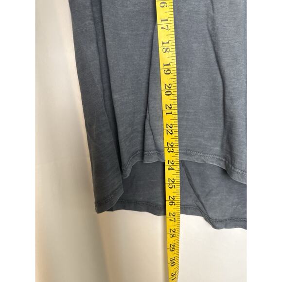 NWT Tempo Paris Women's High-Low V-Neck Rolled Sleeve Tee Medium Blue/Gray Italy - Picture 7 of 7